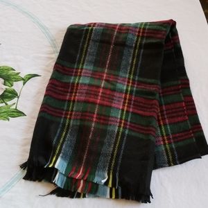 Large plaid wrap/scarf/shawl